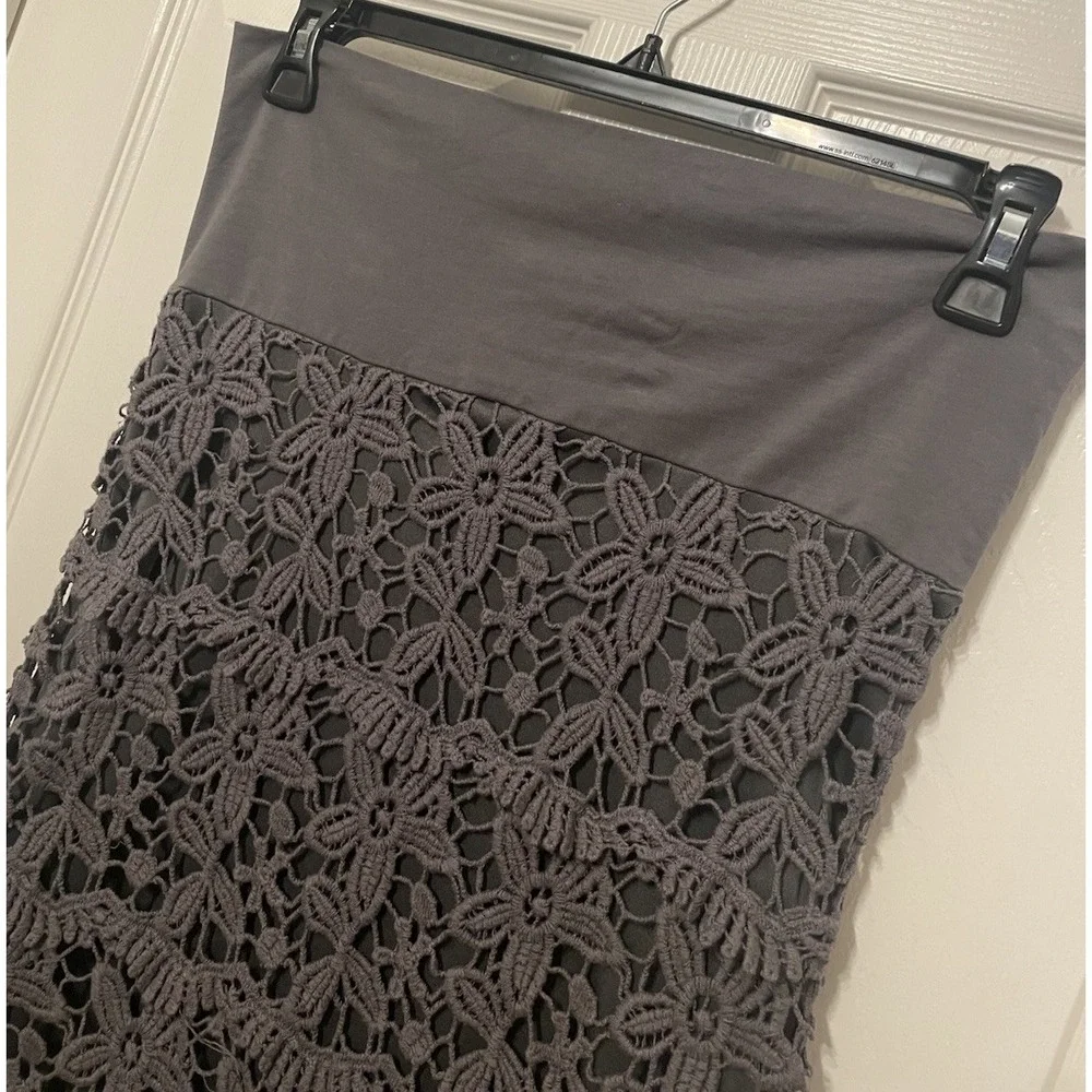 Solitaire By Ravi Khosla Gray Crochet Lace Midi Skirt